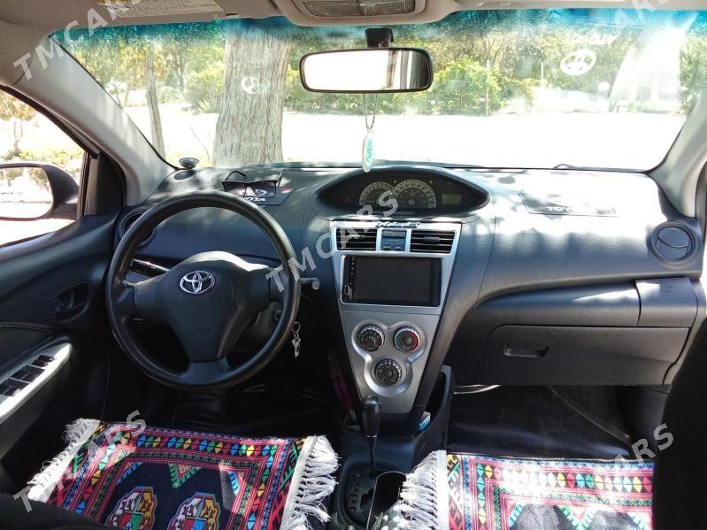 Toyota Yaris 2009 - 117 000 TMT - Parahat 2 - img 8