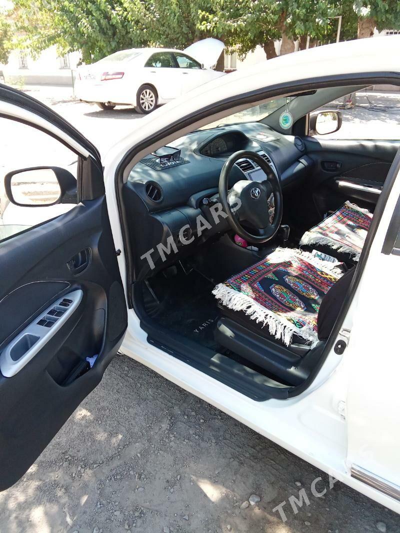 Toyota Yaris 2009 - 117 000 TMT - Parahat 2 - img 7