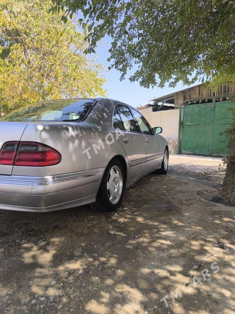 Mercedes-Benz 230E 2001 - 110 000 TMT - Balkanabat - img 3