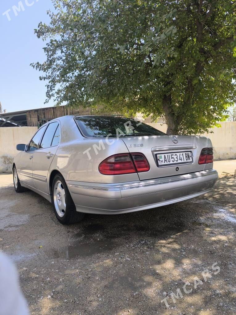 Mercedes-Benz 230E 2001 - 110 000 TMT - Balkanabat - img 2