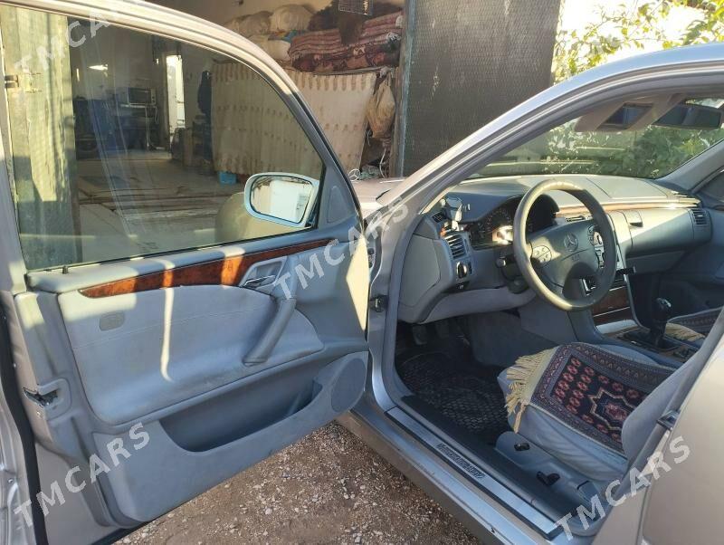 Mercedes-Benz 230E 2001 - 110 000 TMT - Balkanabat - img 6