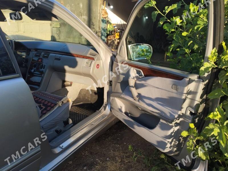 Mercedes-Benz 230E 2001 - 110 000 TMT - Balkanabat - img 10