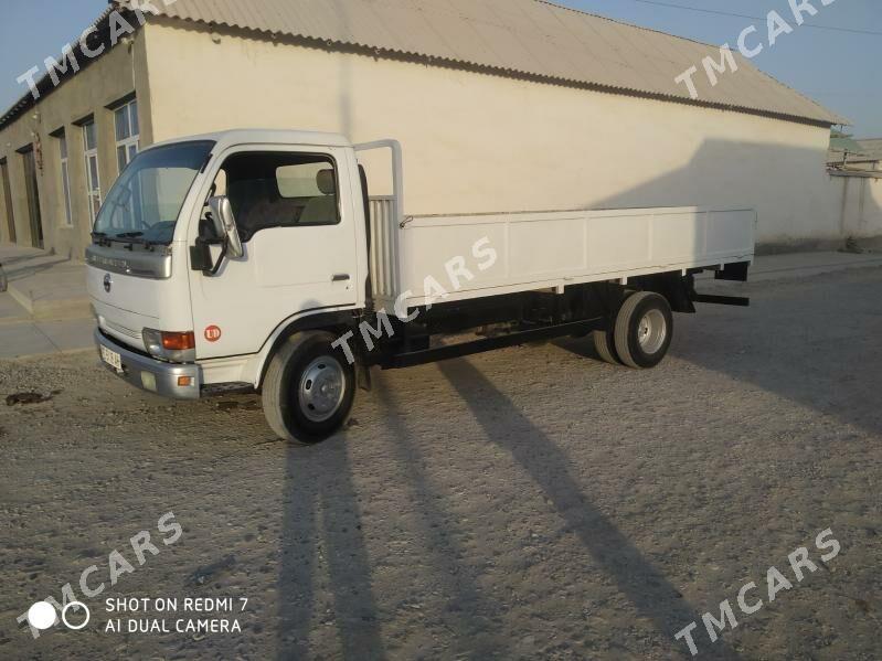 Mitsubishi Canter 2003 - 260 000 TMT - Tejen - img 5