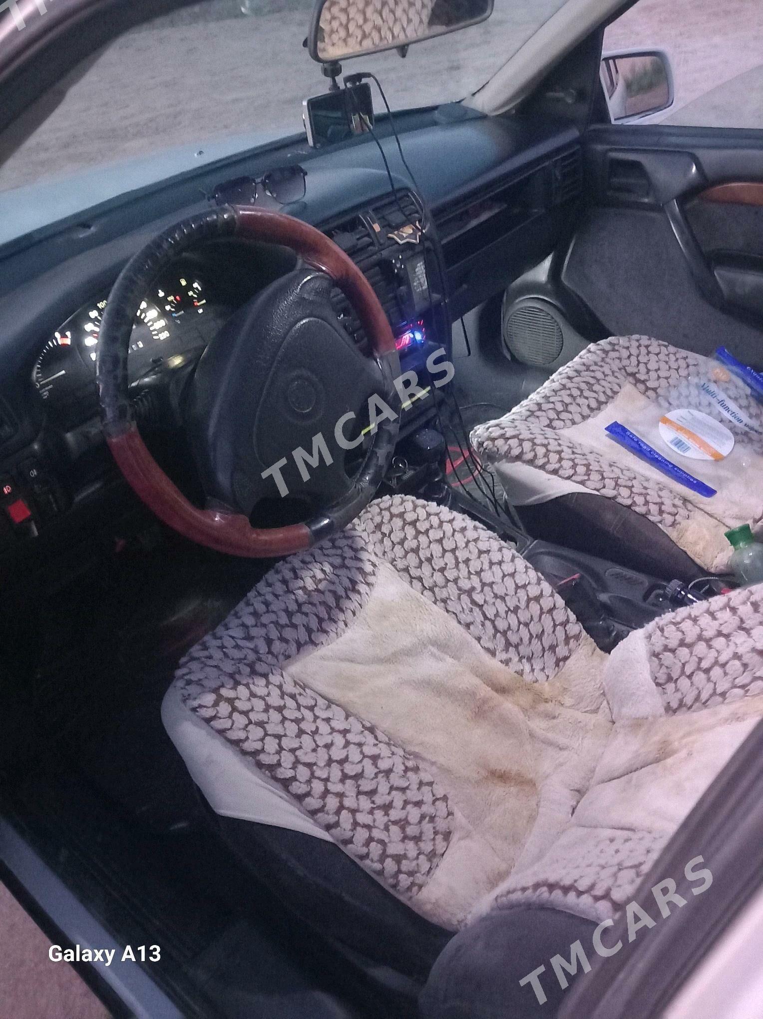 Opel Vectra 1993 - 26 000 TMT - Gubadag - img 4