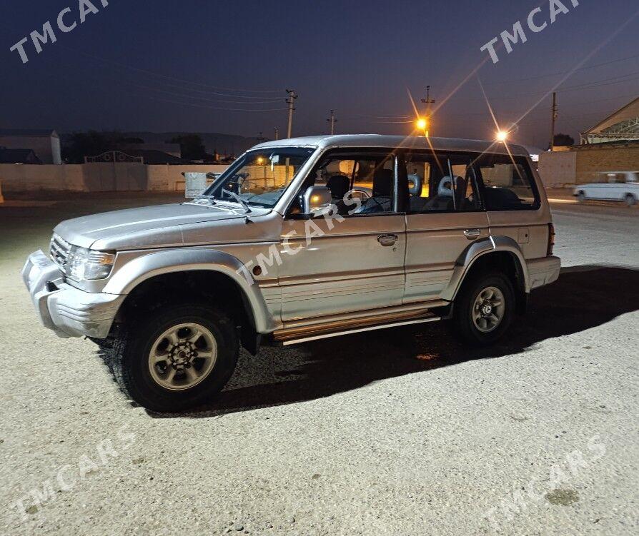 Mitsubishi Pajero 1994 - 60 000 TMT - Gyzylarbat - img 3
