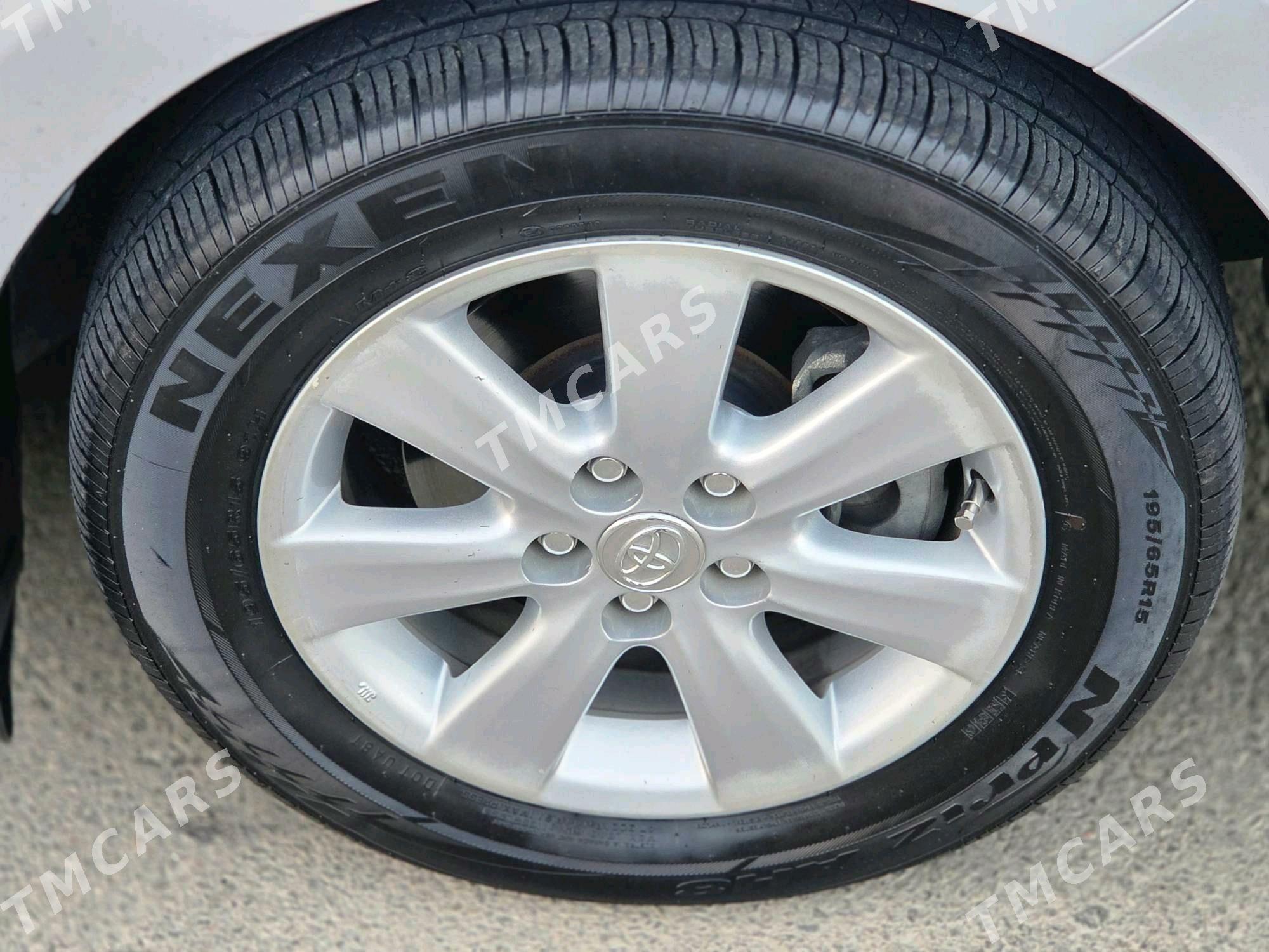 Toyota Corolla 2014 - 250 000 TMT - Туркменбаши - img 3