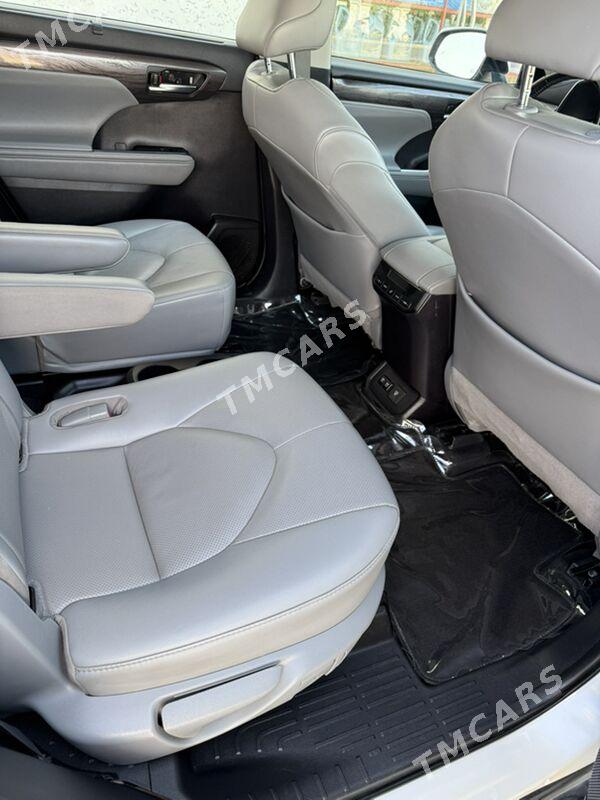 Toyota Highlander 2021 - 550 000 TMT - Дашогуз - img 8
