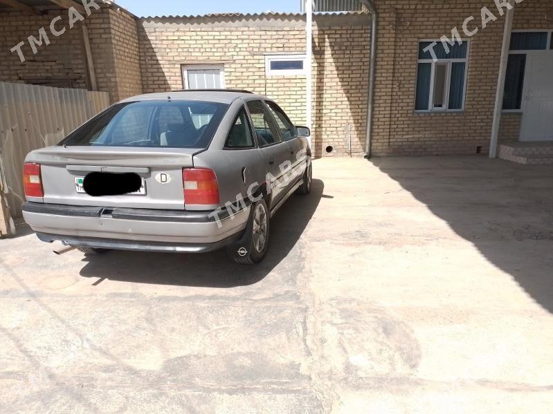 Opel Vectra 1992 - 17 000 TMT - Mary - img 3