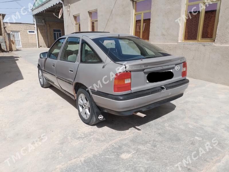 Opel Vectra 1992 - 17 000 TMT - Mary - img 5