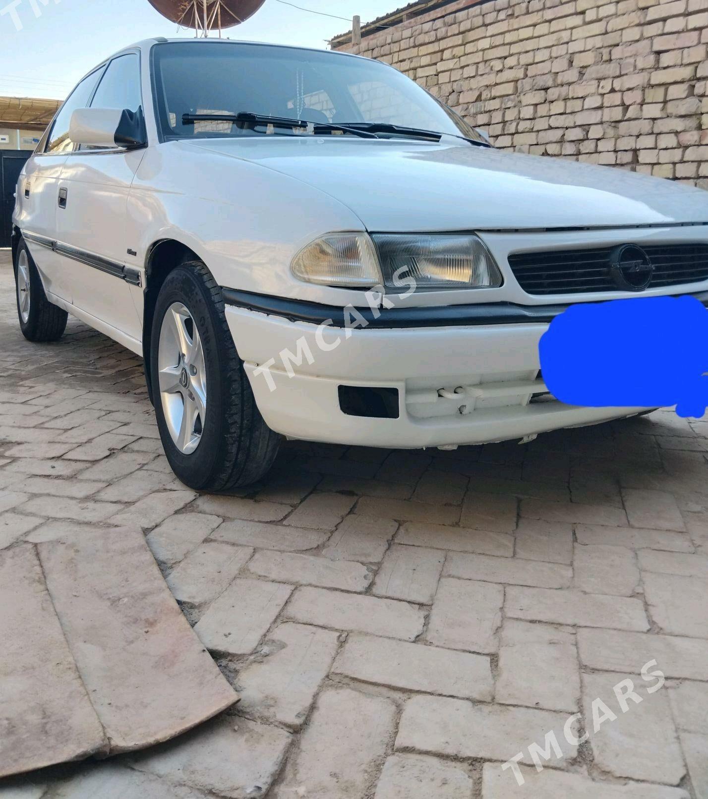 Opel Astra 1992 - 40 000 TMT - Ýolöten - img 9