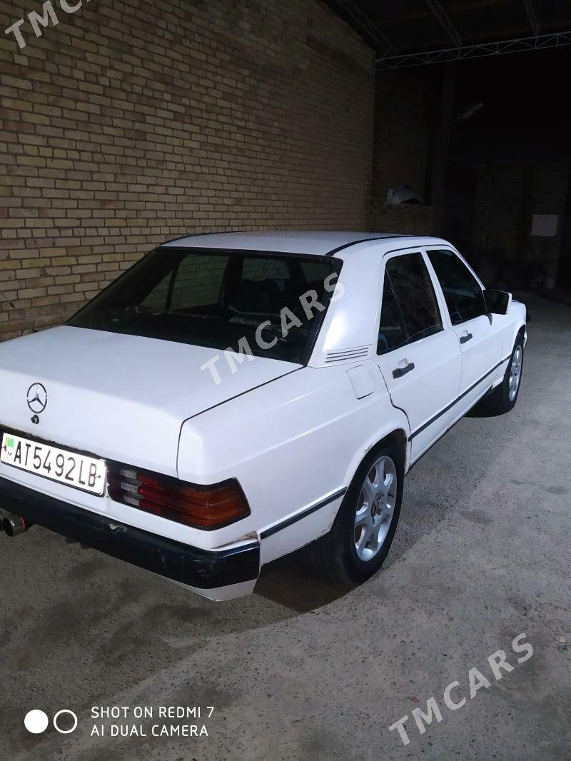 Mercedes-Benz 190E 1985 - 20 000 TMT - Türkmenabat - img 4