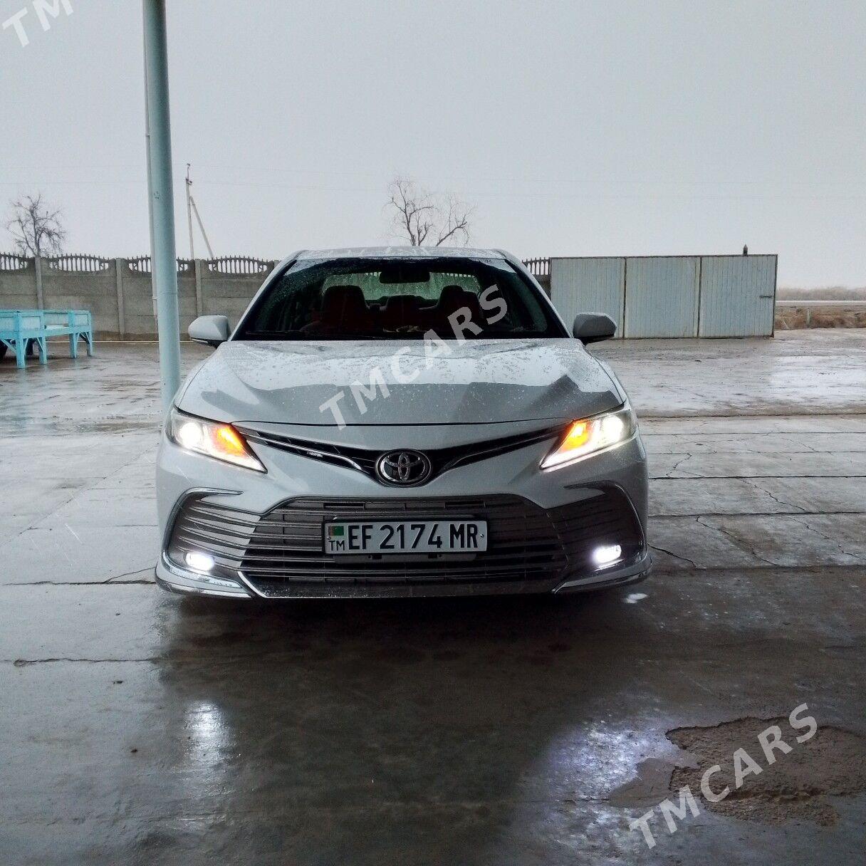 Toyota Camry 2019 - 270 000 TMT - Мары - img 5
