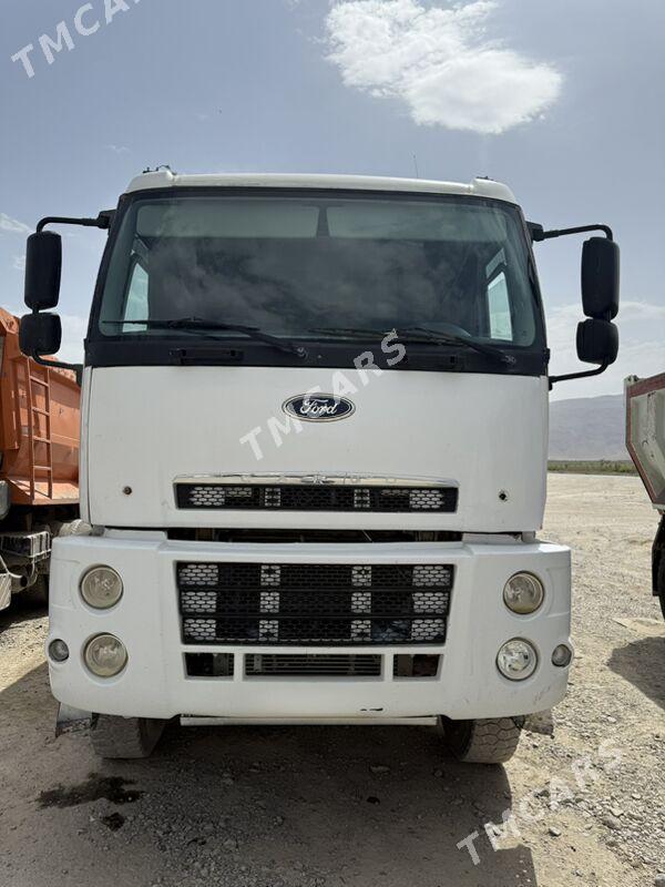 Ford Cargo 3535D 2015 - 700 000 TMT - Aşgabat - img 4