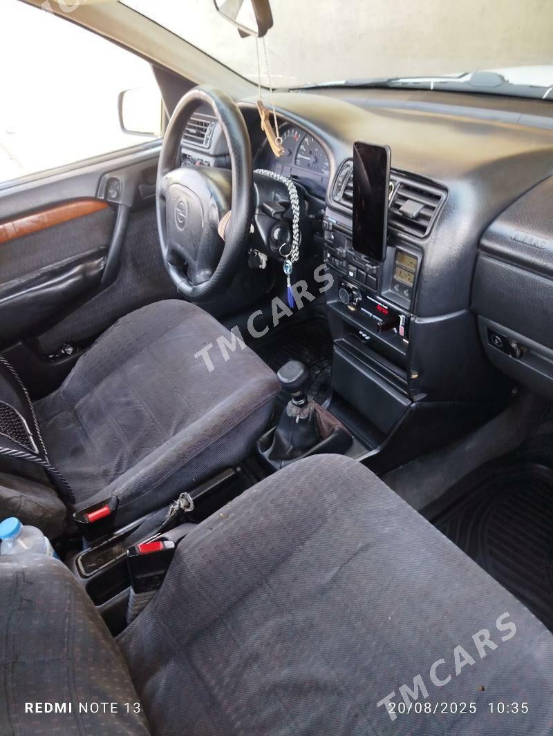 Opel Vectra 1995 - 43 000 TMT - Векильбазар - img 4