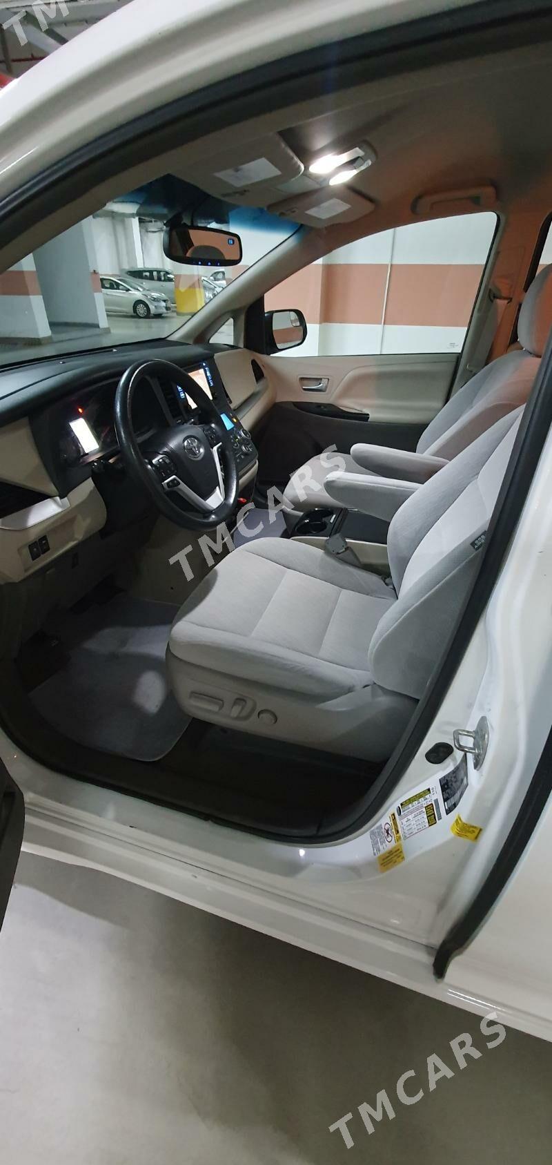 Toyota Sienna 2019 - 400 000 TMT - 30 мкр - img 5