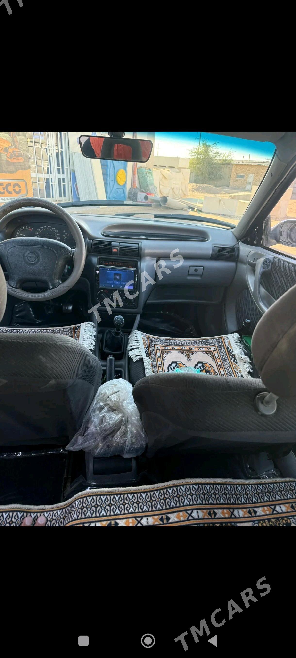 Opel Astra 1994 - 46 000 TMT - Губадаг - img 2