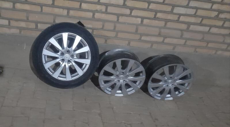 Carolla disga 17 400 TMT - Ёлётен - img 2