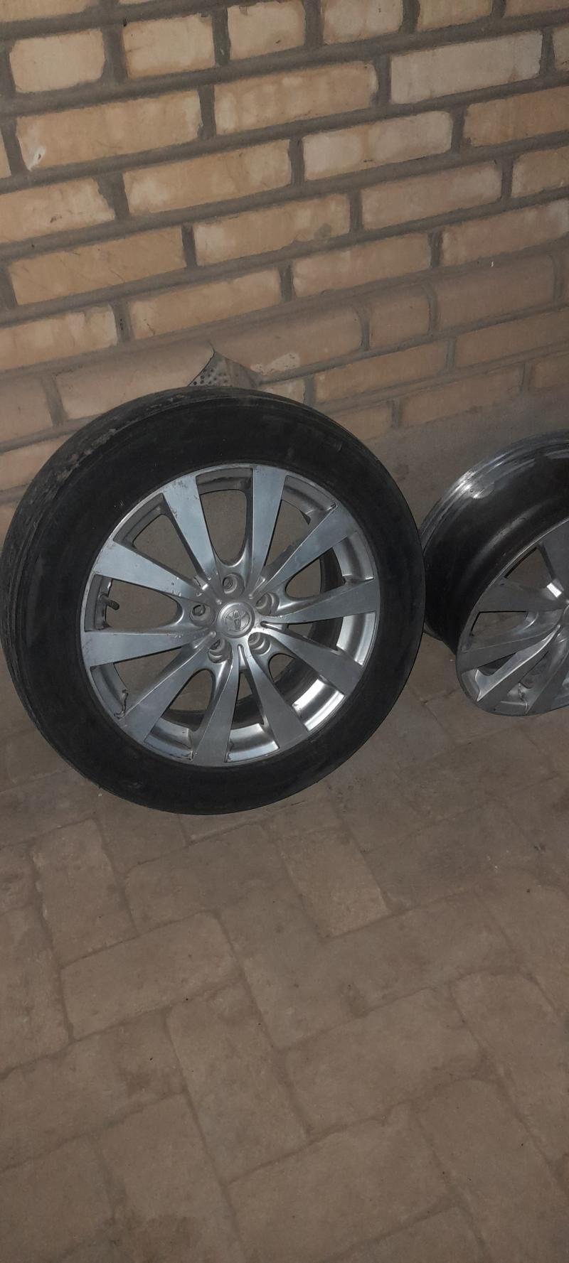 Carolla disga 17 400 TMT - Ёлётен - img 3