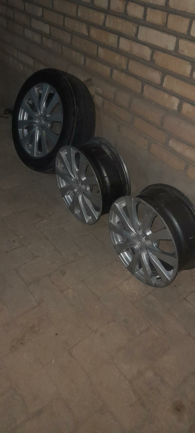 Carolla disga 17 400 TMT - Ёлётен - img 4