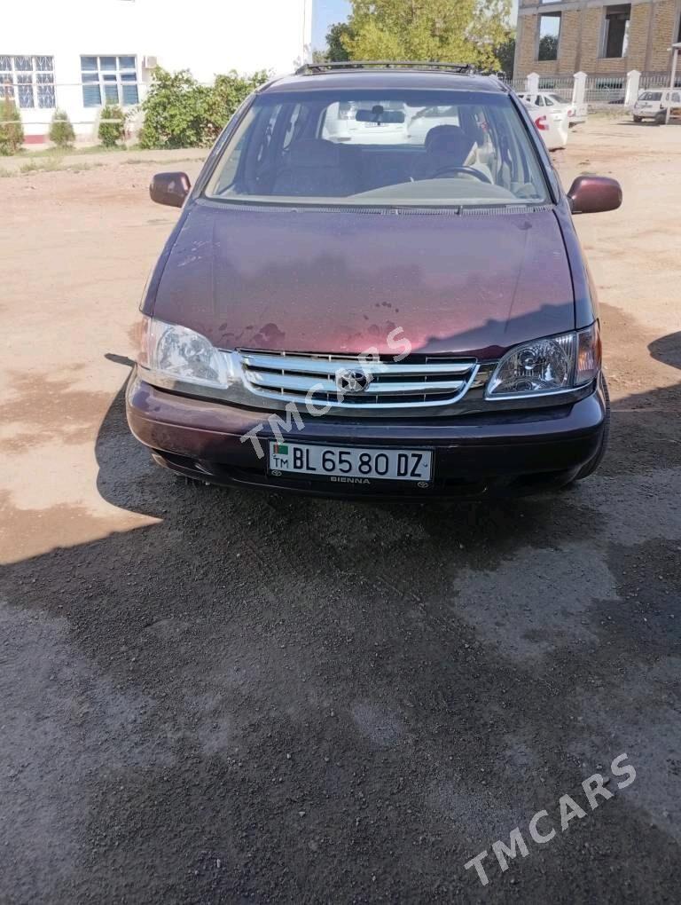 Toyota Sienna 1998 - 140 000 TMT - етр. Туркменбаши - img 2