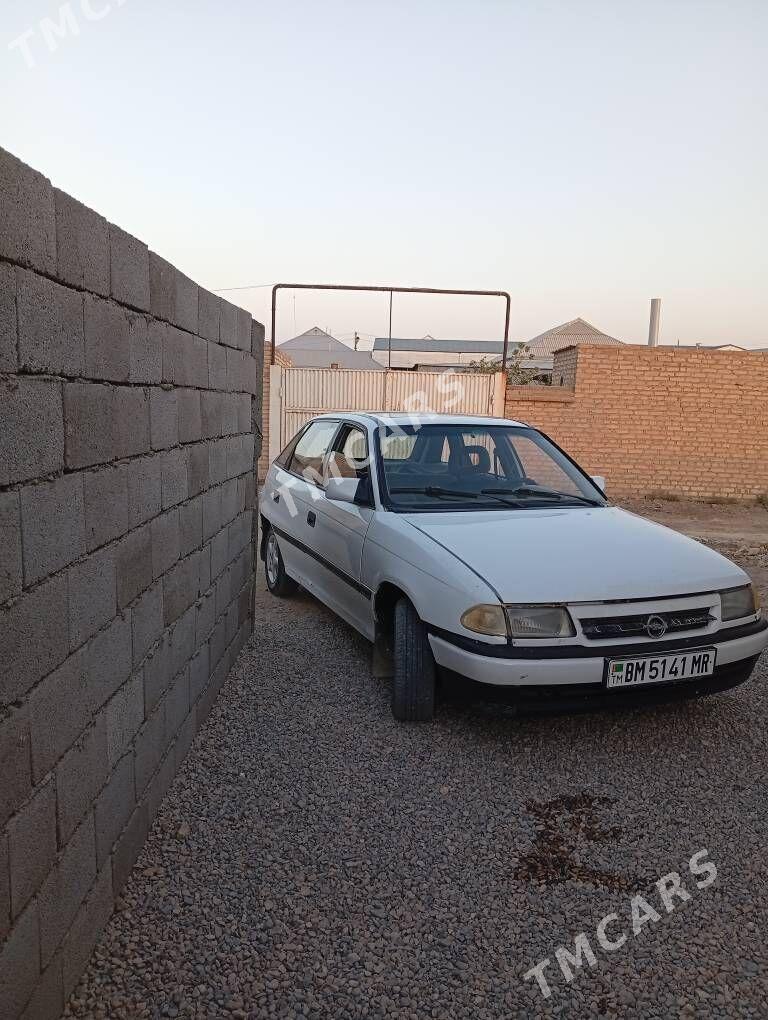 Opel Astra 1992 - 20 000 TMT - Mary - img 4