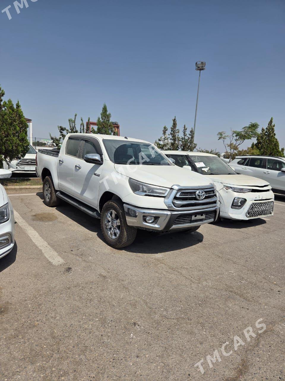 Toyota Hilux 2025 - 675 000 TMT - Aşgabat - img 3