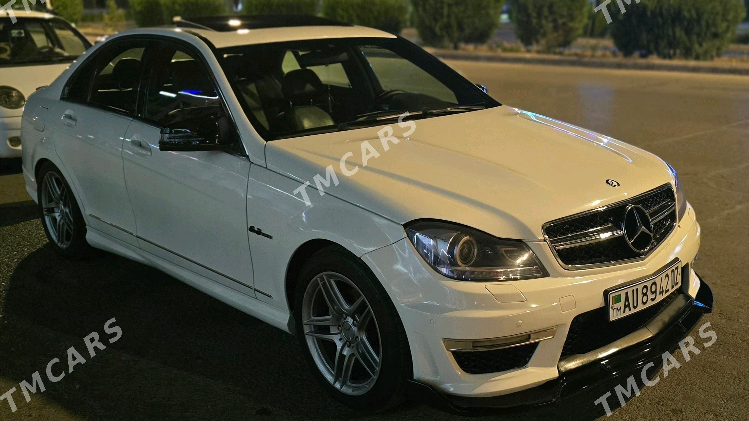 Mercedes-Benz C300 2010 - 170 000 TMT - Дашогуз - img 2