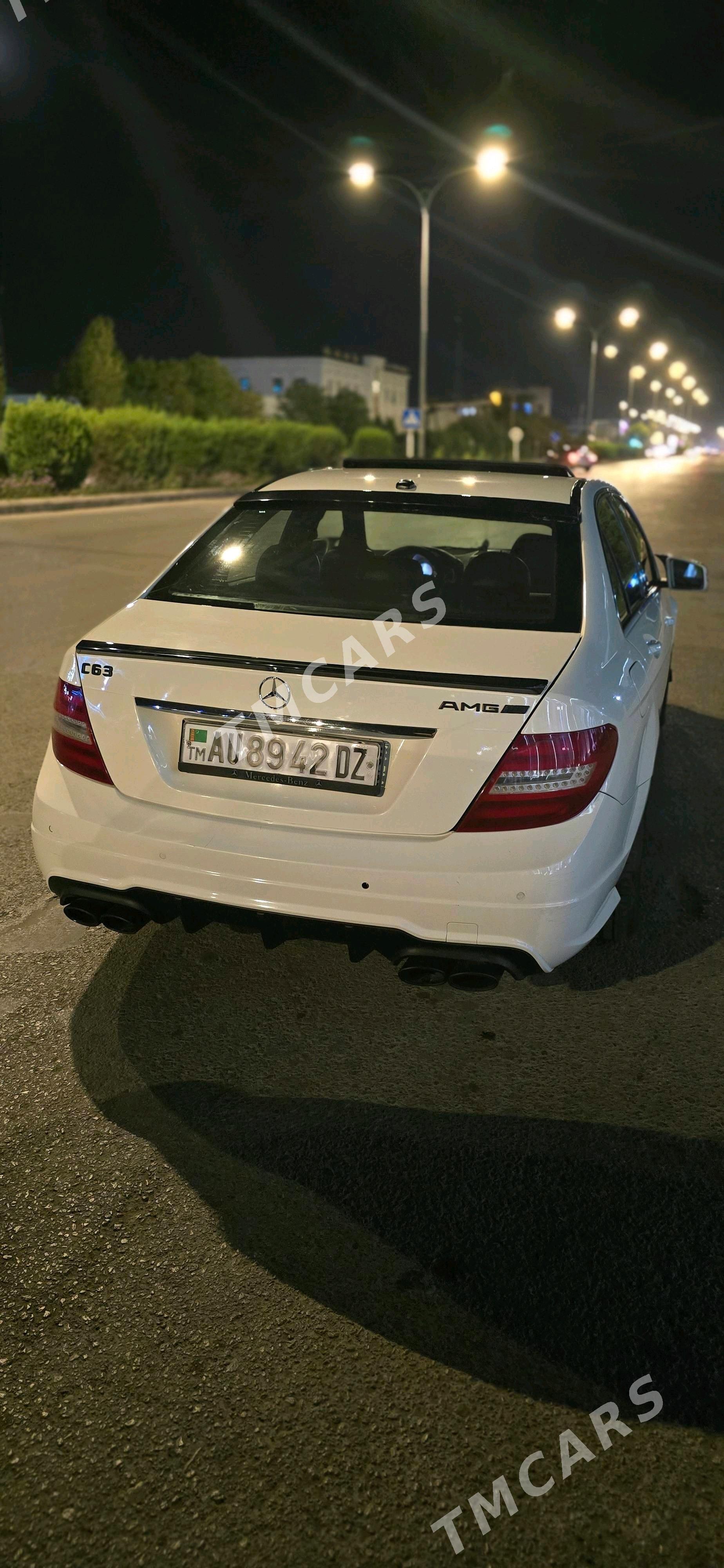 Mercedes-Benz C300 2010 - 170 000 TMT - Дашогуз - img 3