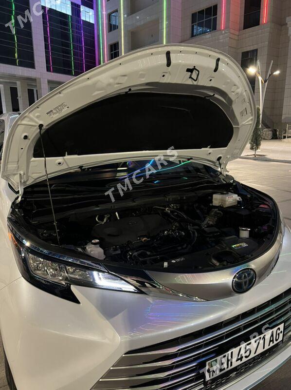 Toyota Sienna 2022 - 470 000 TMT - Ашхабад - img 8