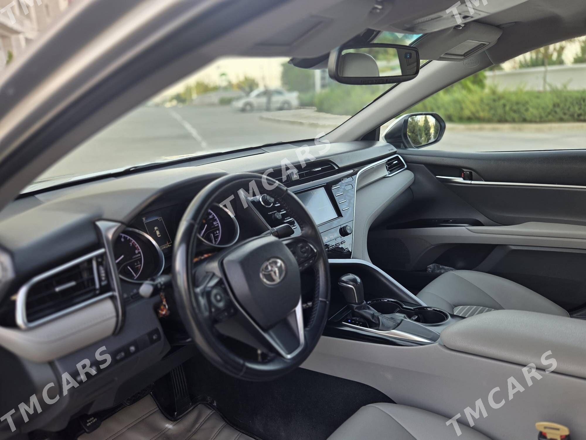 Toyota Camry 2018 - 288 000 TMT - Ашхабад - img 2