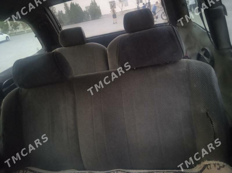 Toyota Previa 1991 - 67 000 TMT - Aşgabat - img 8