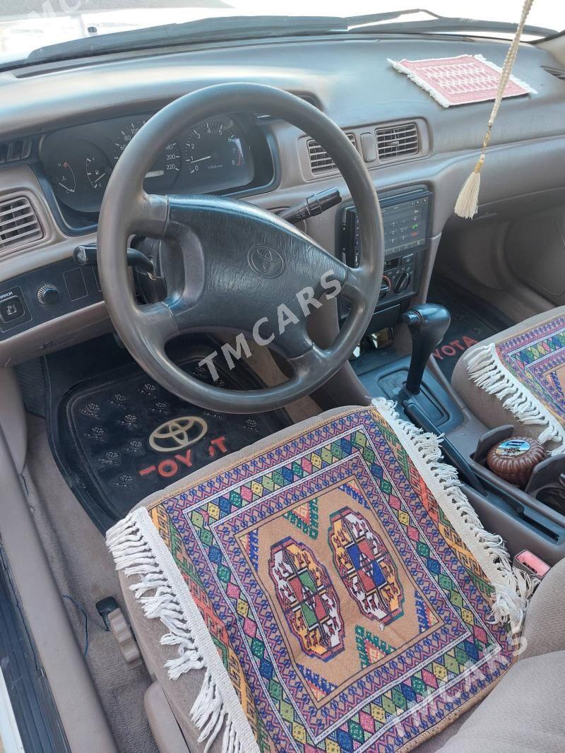 Toyota Camry 1998 - 105 000 TMT - Фарап - img 7