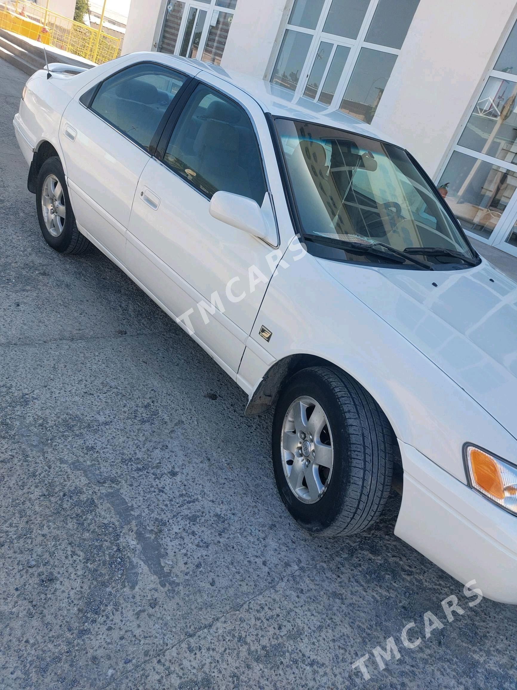 Toyota Camry 1998 - 105 000 TMT - Фарап - img 10