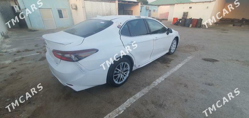 Toyota Camry 2021 - 219 000 TMT - Gökje - img 4