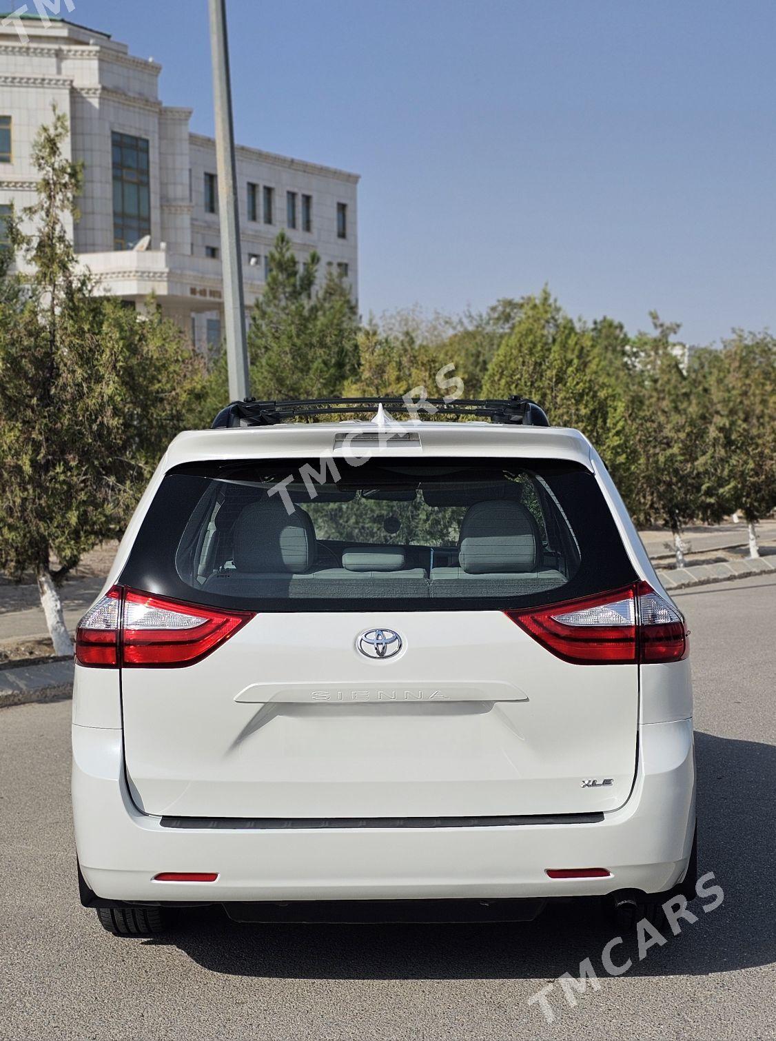 Toyota Sienna 2018 - 485 000 TMT - Ашхабад - img 2