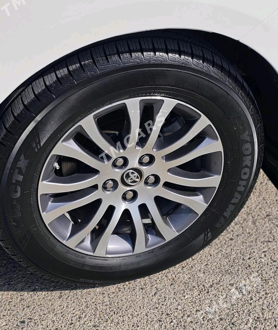 Toyota Sienna 2018 - 485 000 TMT - Ашхабад - img 7