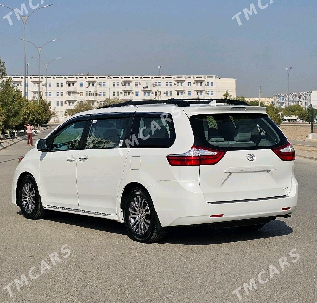 Toyota Sienna 2018 - 485 000 TMT - Ашхабад - img 8