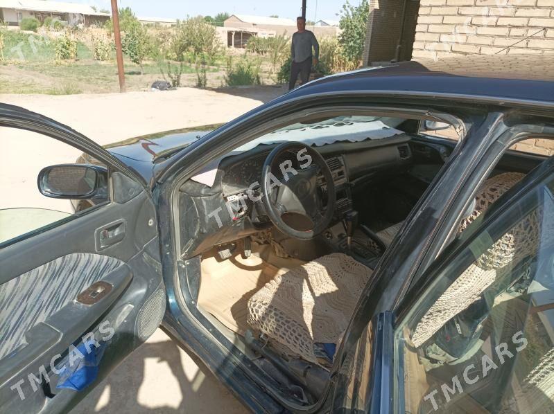 Toyota Corona 1994 - 40 000 TMT - Халач - img 6
