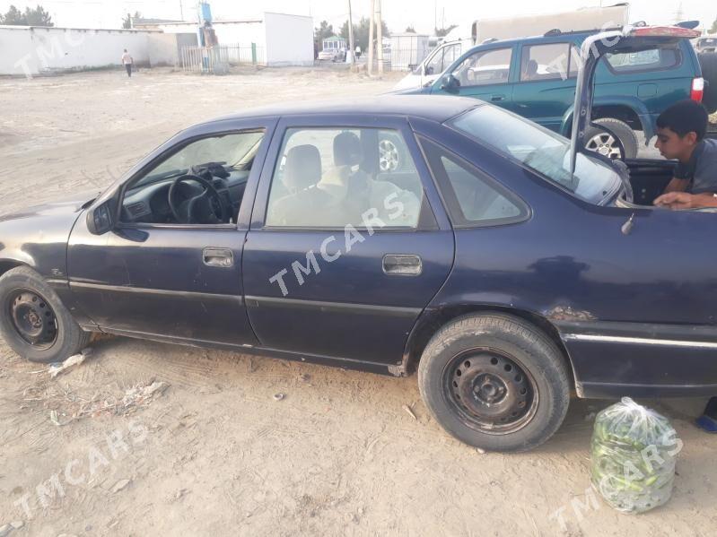 Opel Vectra 1995 - 22 000 TMT - Бахарден - img 2