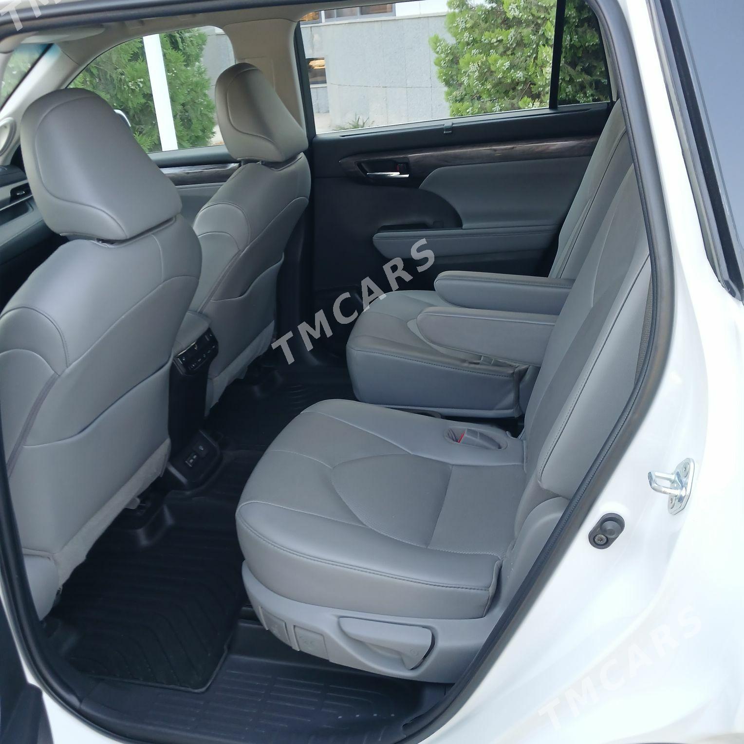 Toyota Highlander 2022 - 720 000 TMT - Daşoguz - img 2