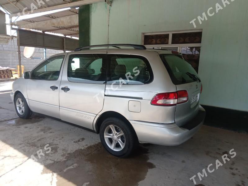Toyota Sienna 2003 - 148 000 TMT - Bäherden - img 3