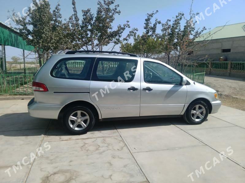 Toyota Sienna 2003 - 148 000 TMT - Bäherden - img 4