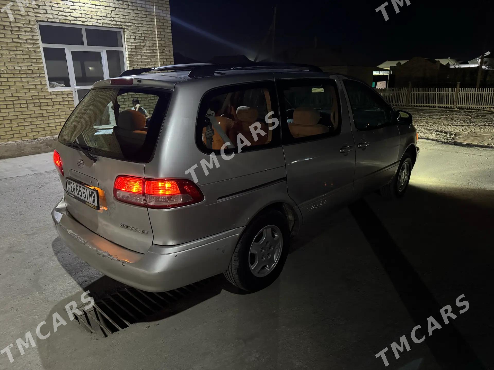 Toyota Sienna 2002 - 162 000 TMT - Mary - img 5