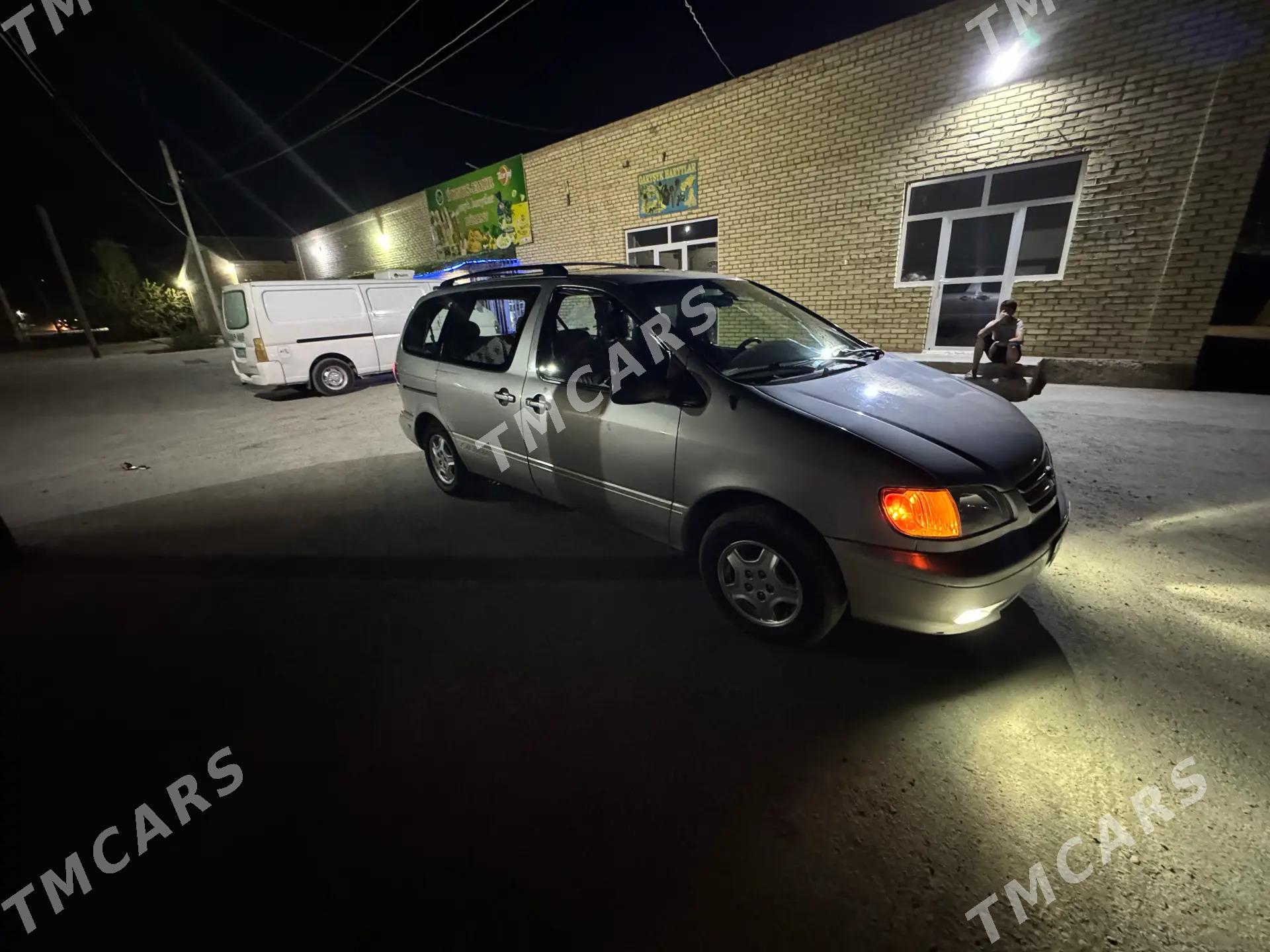 Toyota Sienna 2002 - 162 000 TMT - Mary - img 2