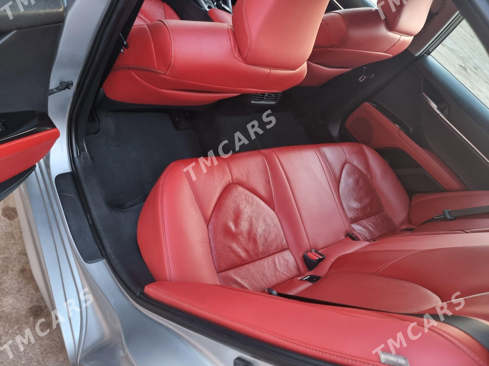 Toyota Camry 2018 - 360 000 TMT - Кёнеургенч - img 2
