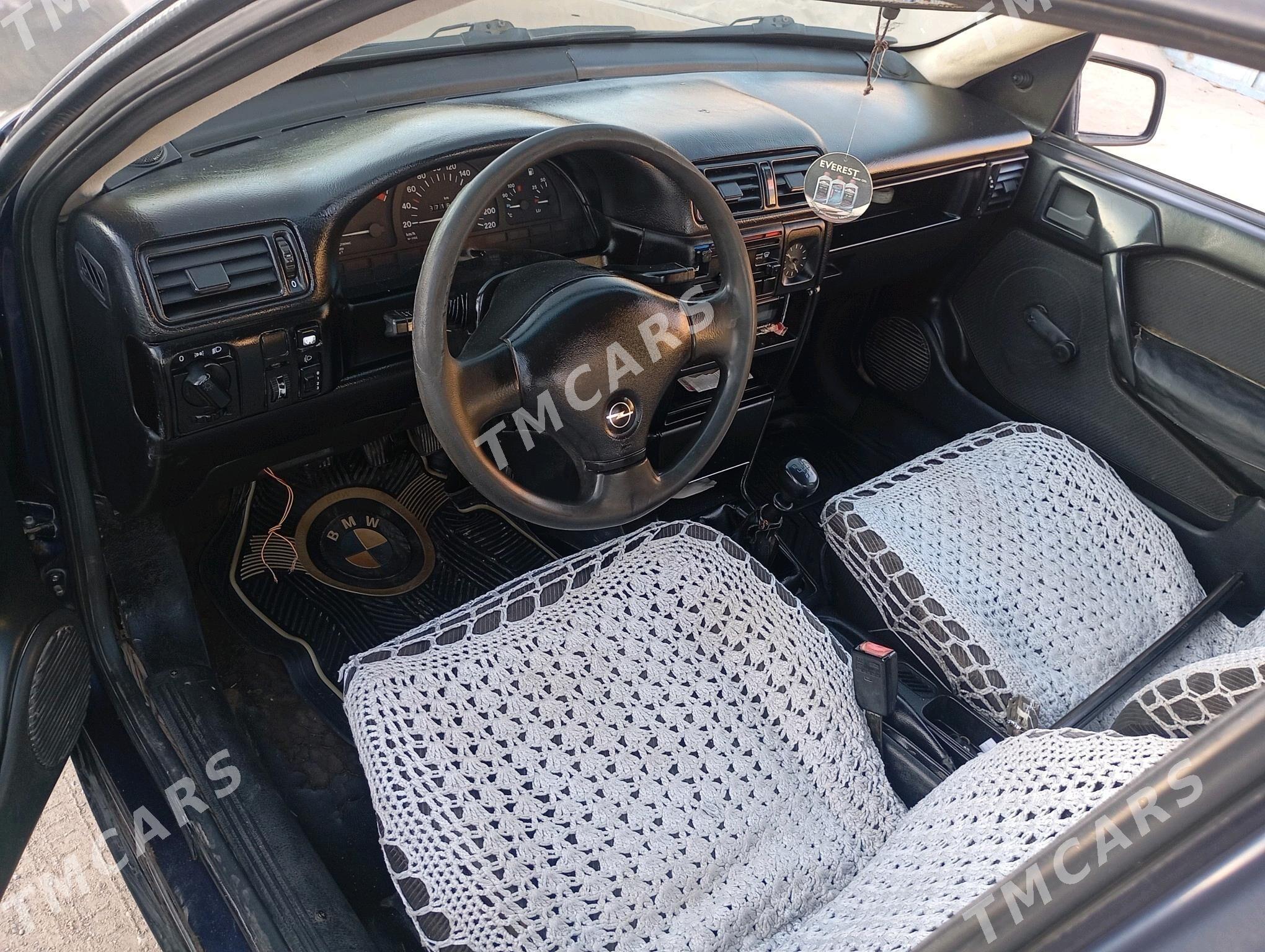 Opel Vectra 1991 - 26 000 TMT - Daşoguz - img 9