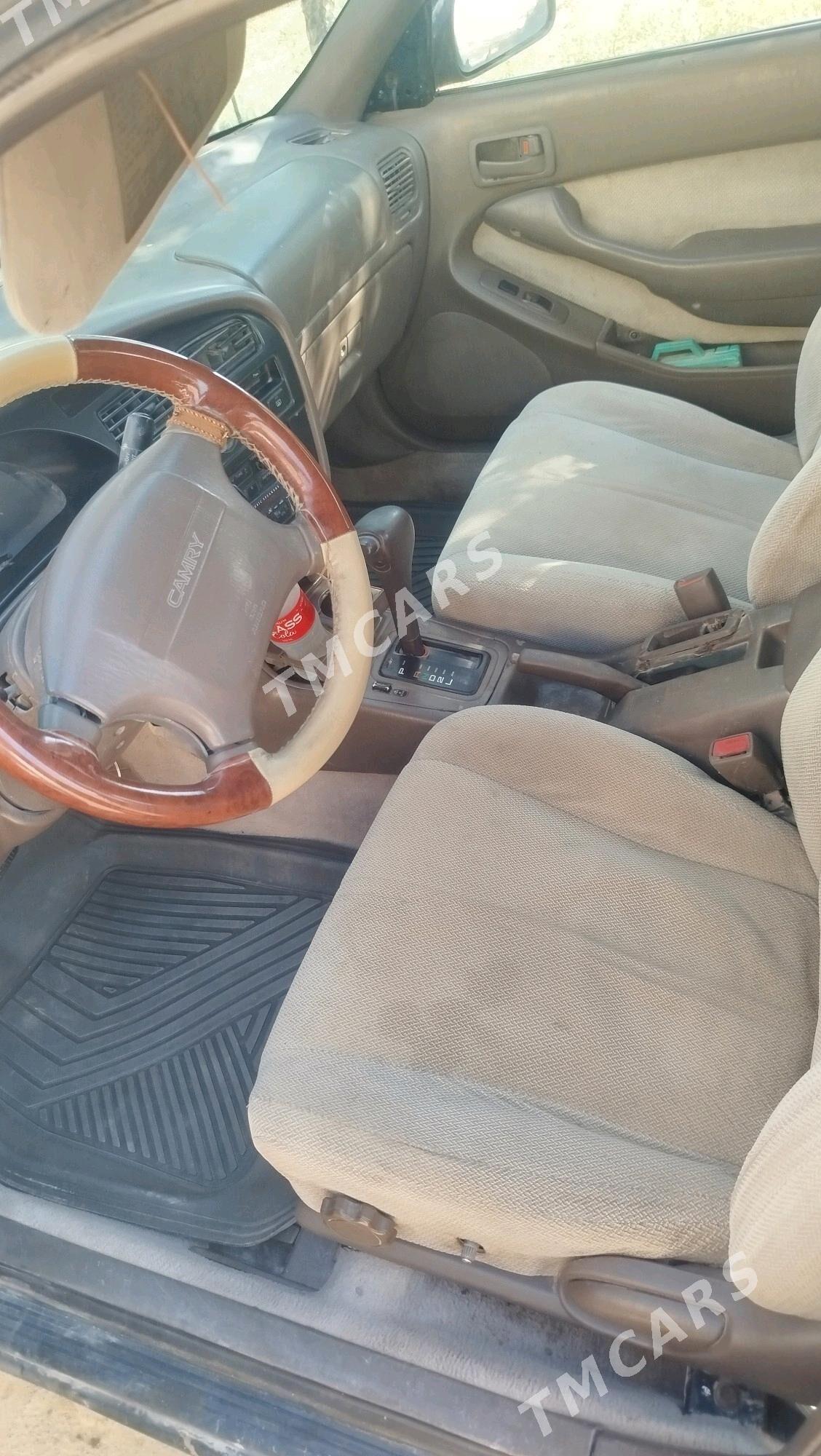 Toyota Camry 1995 - 80 000 TMT - Акдепе - img 7