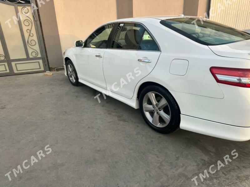 Toyota Camry 2010 - 190 000 TMT - Мары - img 1