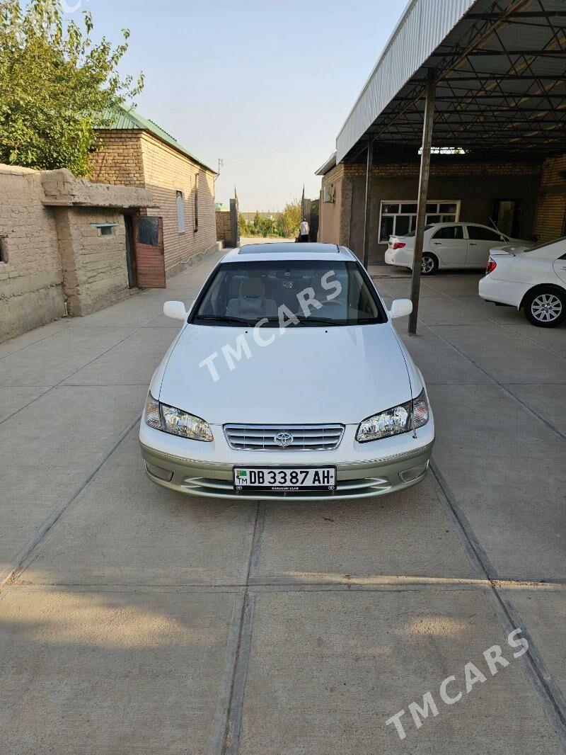 Toyota Camry 2001 - 156 000 TMT - Kaka - img 3