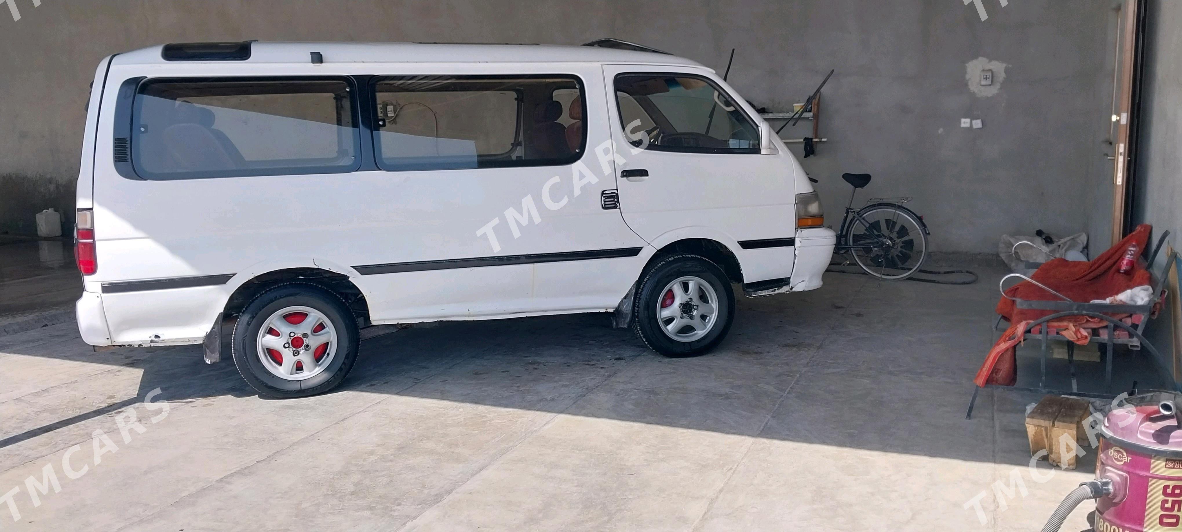 Toyota Hiace 1992 - 50 000 TMT - Мары - img 3